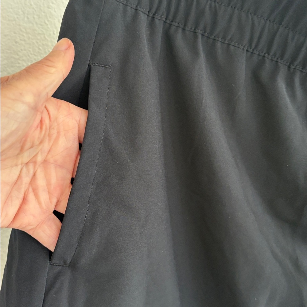 Apana Skort w Front Pockets NWOT Size L - Picture 3 of 6